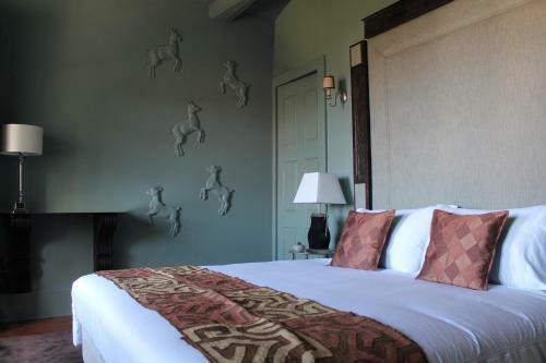 Hostal Mercador Guesthouse
