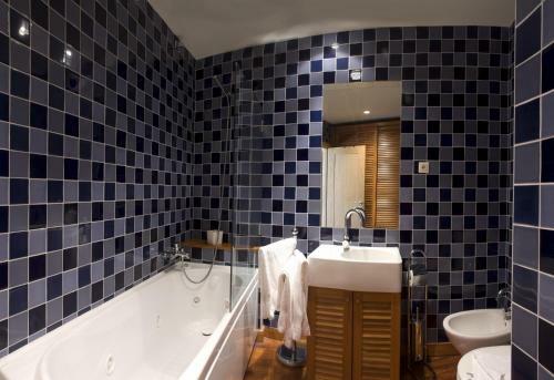 Chiado Apartments