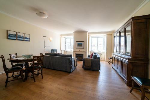 Chiado Apartments