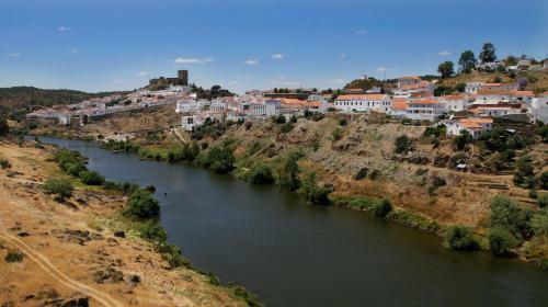 Hostal Alojamentos Oasis