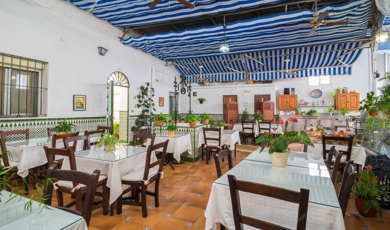 Hostal Rompeolas Playa