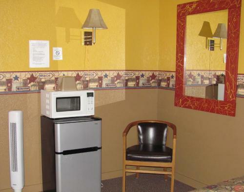 Earth Inn Motel - Jackson