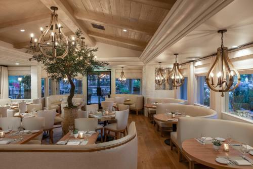 Hotel Westlake Village Inn