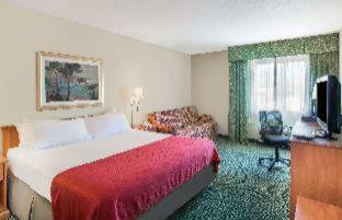 Hotel Ramada Price