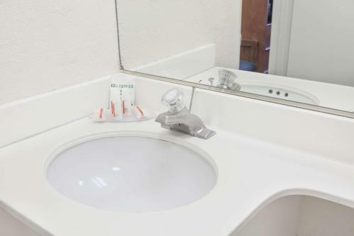 Motel Ramada Limited San Marcos