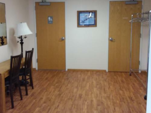 Hotel Nisqually Lodge