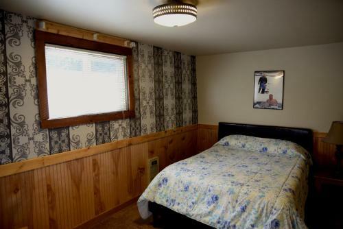 Motel Gateway Inn & Cabins