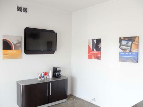 Family Motor Inn
