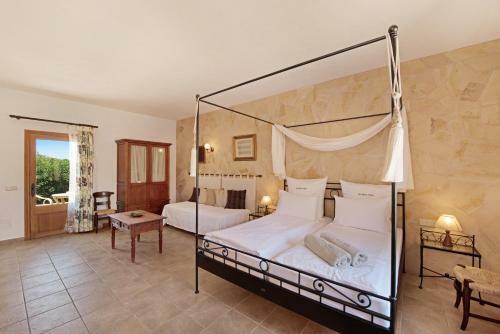 Ses Rotes Velles - Petit Hotel