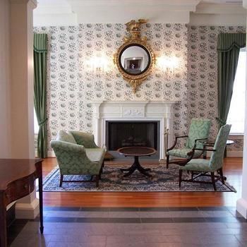 Hotel Berry Hill Resort