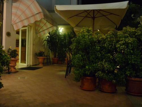 Hotel Prestige