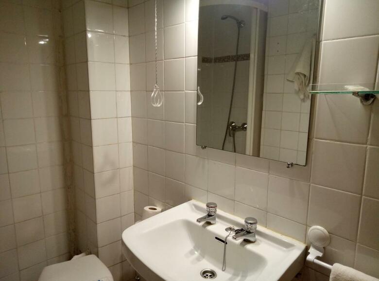 Hostal Residencia Castilla