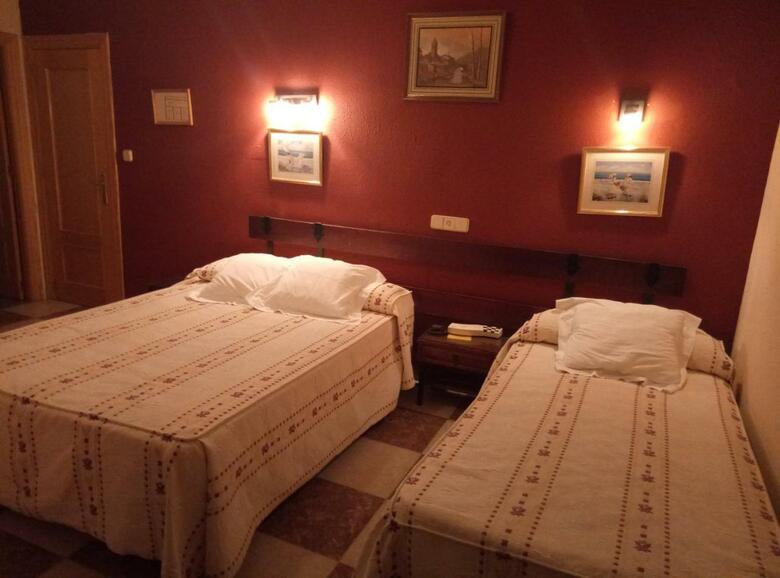 Hostal Residencia Castilla