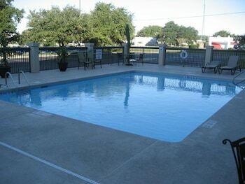 Holiday Inn Express Hotel & Suites Morehead City