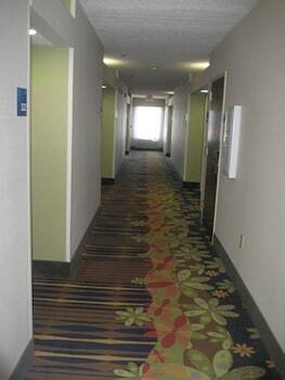 Holiday Inn Express Hotel & Suites Morehead City