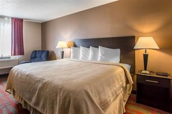 Hotel Quality Inn & Suites West Bend