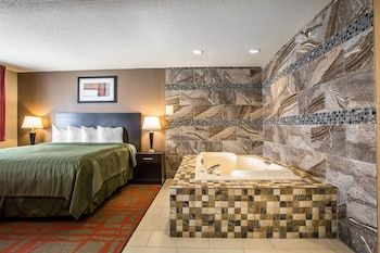 Hotel Quality Inn & Suites West Bend