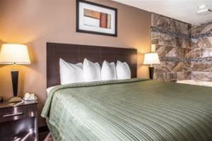 Hotel Quality Inn & Suites West Bend
