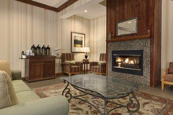 Hotel Country Inn & Suites By Carlson West Bend