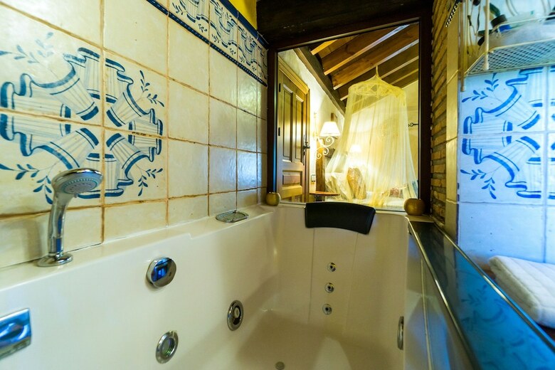 Hostal Posada Los Cantaros