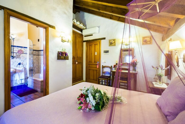 Hostal Posada Los Cantaros