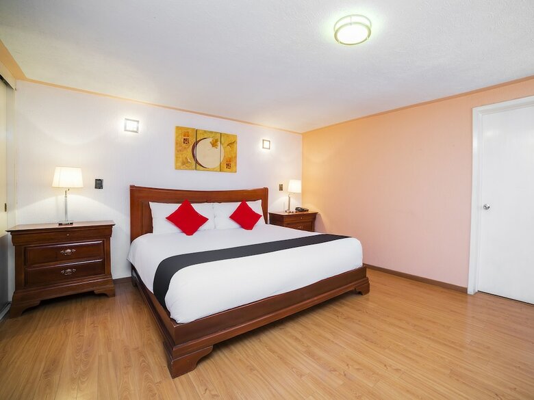 Hotel La Mansi�n Del Quijote