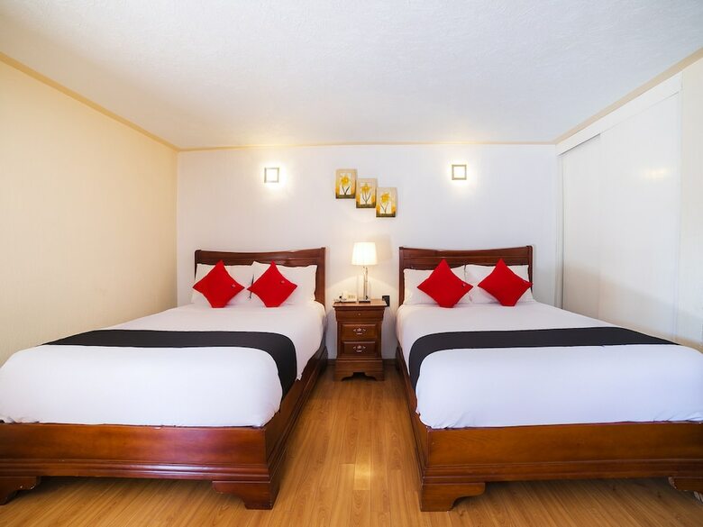 Hotel La Mansi�n Del Quijote