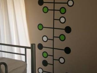 Alfama Patio Hostel