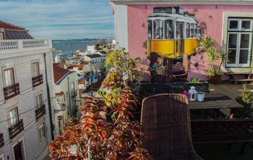 Alfama Patio Hostel