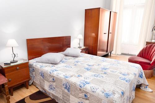 Hostal Almada