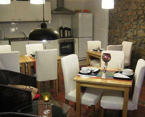 Hostal Residencia Pedra Antiga