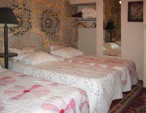 Hostal Residencia Pedra Antiga