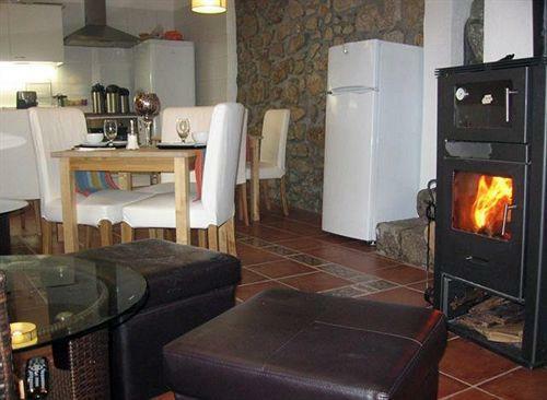 Hostal Residencia Pedra Antiga