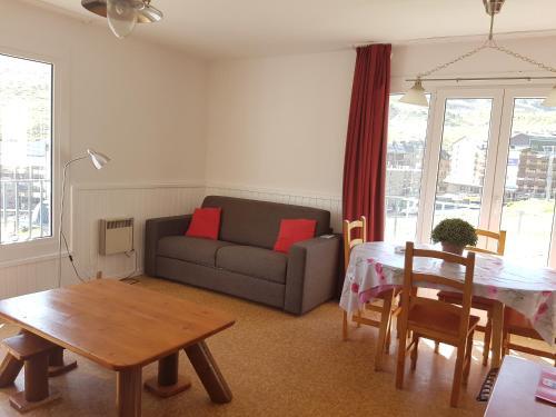 Apartamentos Nevada I Y II