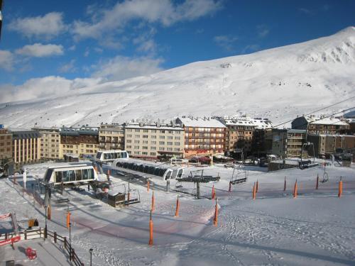 Apartamentos Nevada I Y II