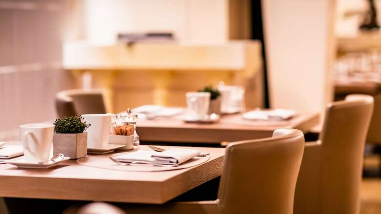 Le Chatelain Hotel