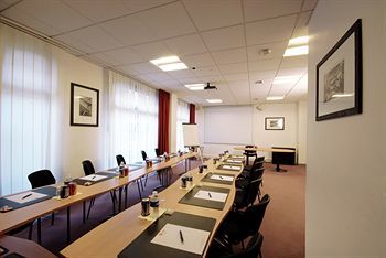 Aparthotel S�jours & Affaires Courbevoie Grande Arche