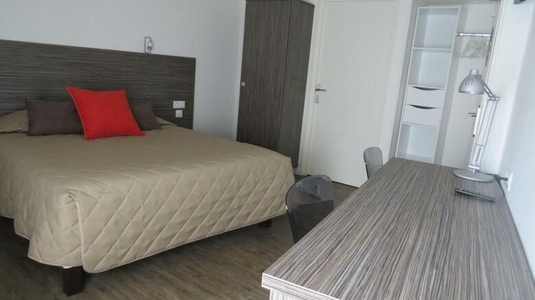 Hotel H�tel De Cl�ves