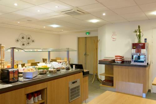 Best Hotel Reims Croix Blandin