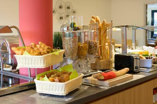 Best Hotel Reims Croix Blandin