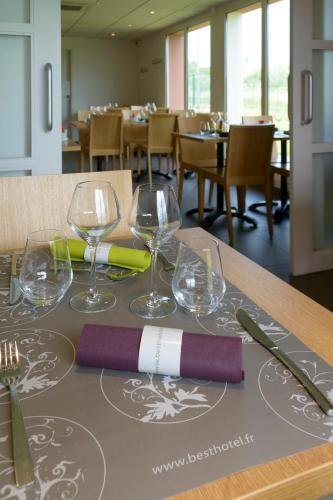 Best Hotel Reims Croix Blandin