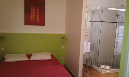 Select Hotel