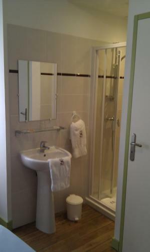 Select Hotel