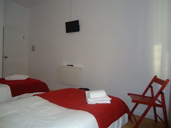 Hostal Porta 86
