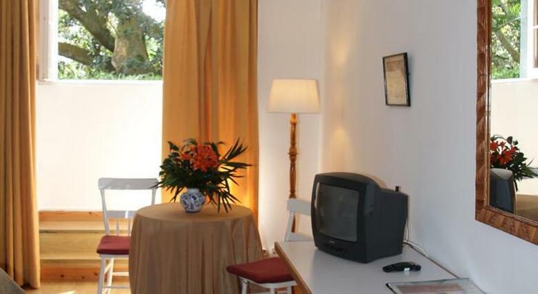 Hostal Residencial Casa Do Jardim
