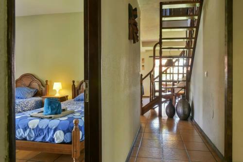 Aroeira Pool House