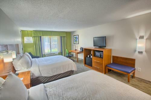 Holiday Inn Express Hotel & Suites Raleigh North - Wake Forest