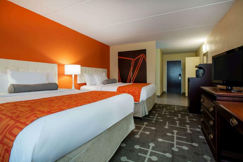 Hotel Howard Johnson Inn - Saugerties