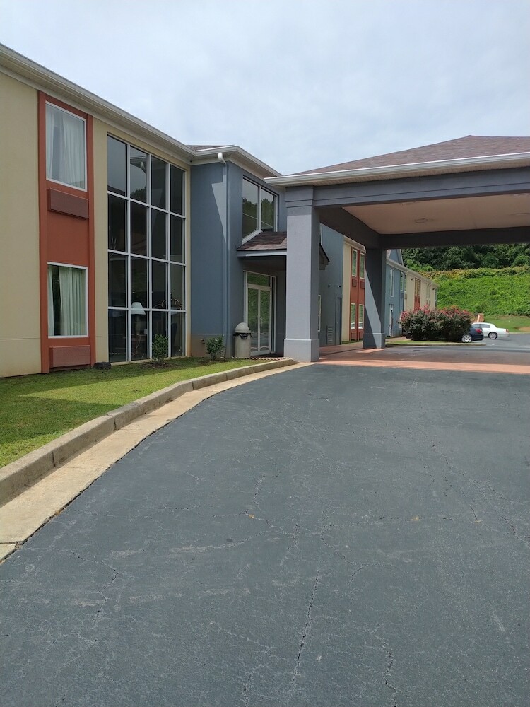 Hotel Dawson Village Inn