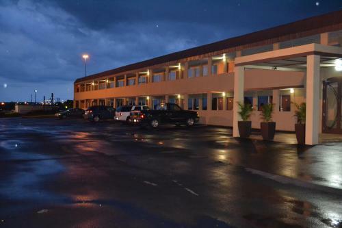 Wave Hotels Monroe